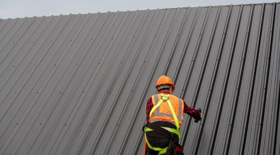 Expert Emergency Roof Repairs services in Greenlawn, NY